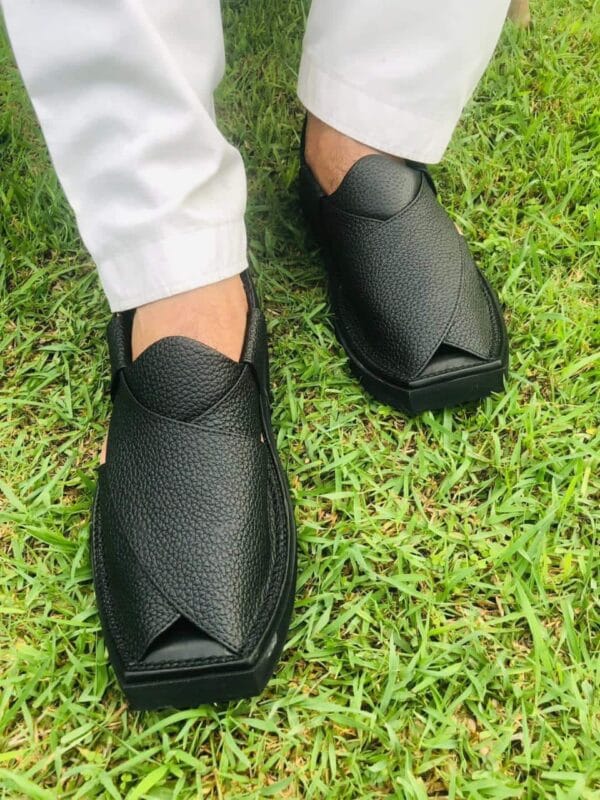 Kaptaan black