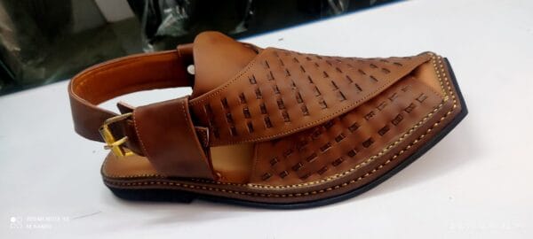 PESHAWARI CHAPPAL
